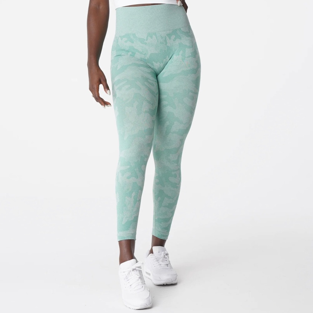 NVGTN Sage Green Camo Seamless Leggings - Picture 2 of 3